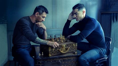 ronaldo and Messi play chess